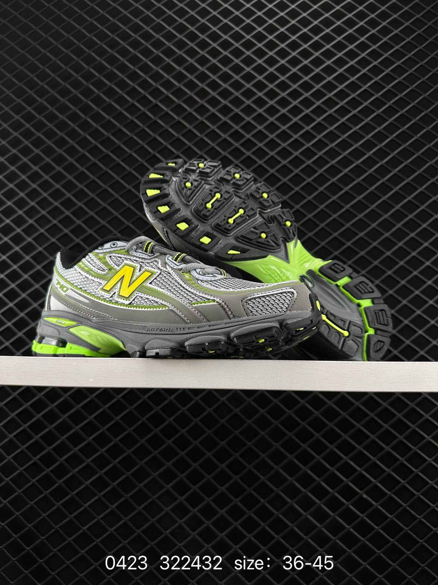 New Balance MR740 NB